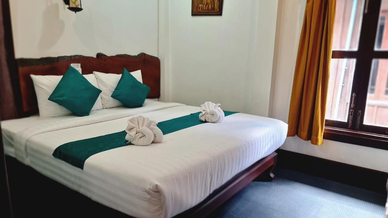Alana Luang Prabang Hotel Exterior photo