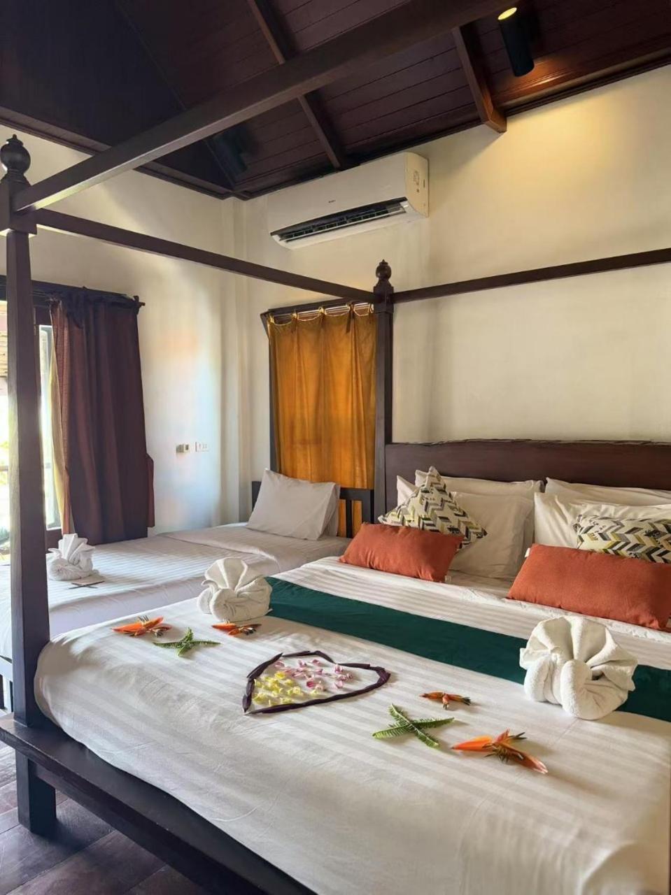 Alana Luang Prabang Hotel Exterior photo