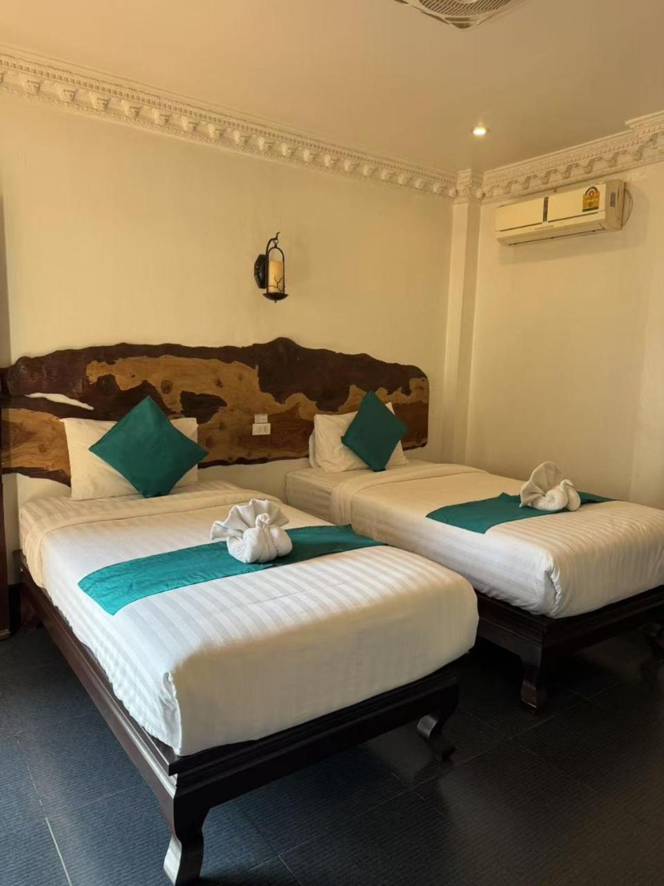 Alana Luang Prabang Hotel Exterior photo