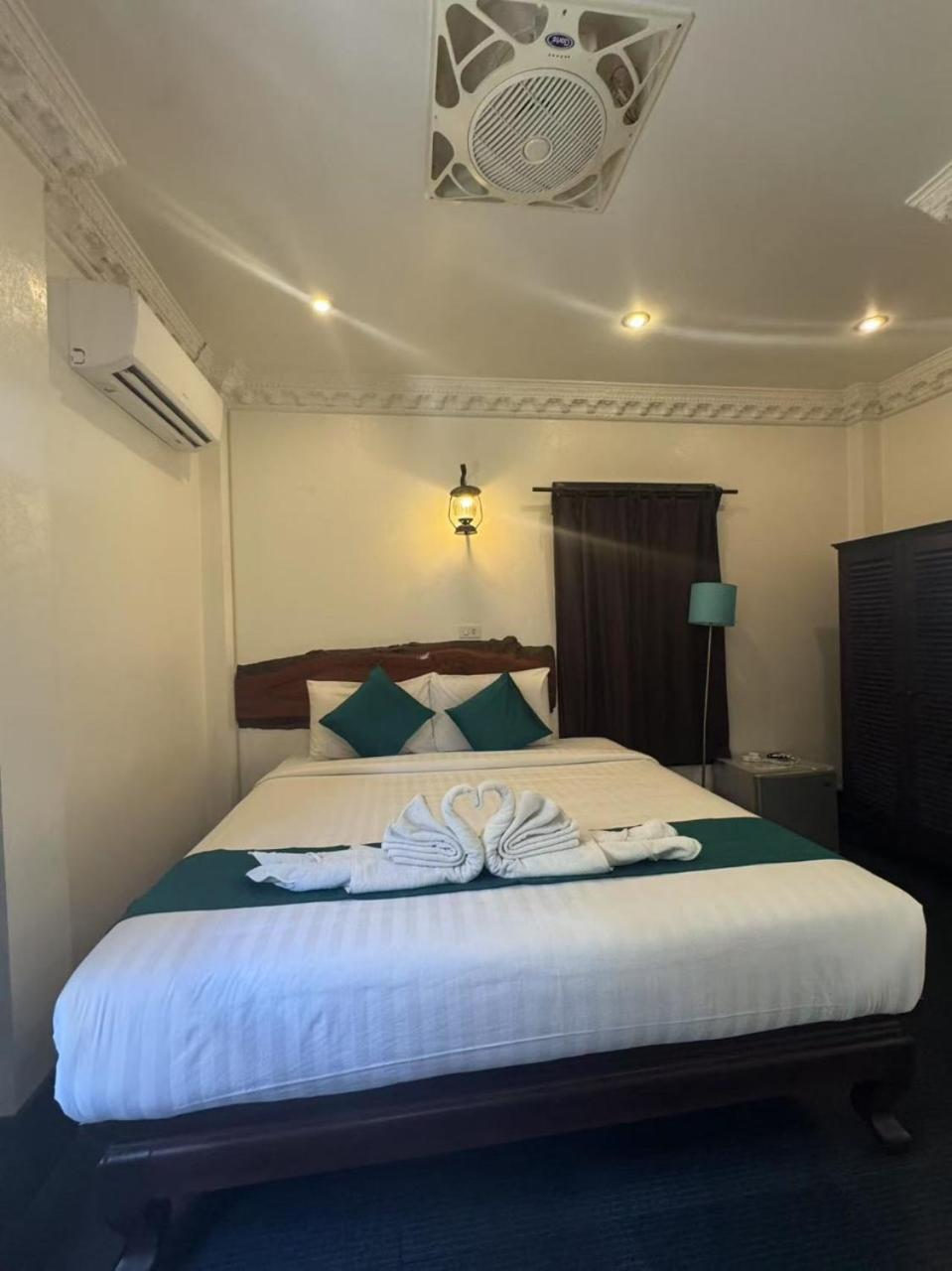 Alana Luang Prabang Hotel Exterior photo